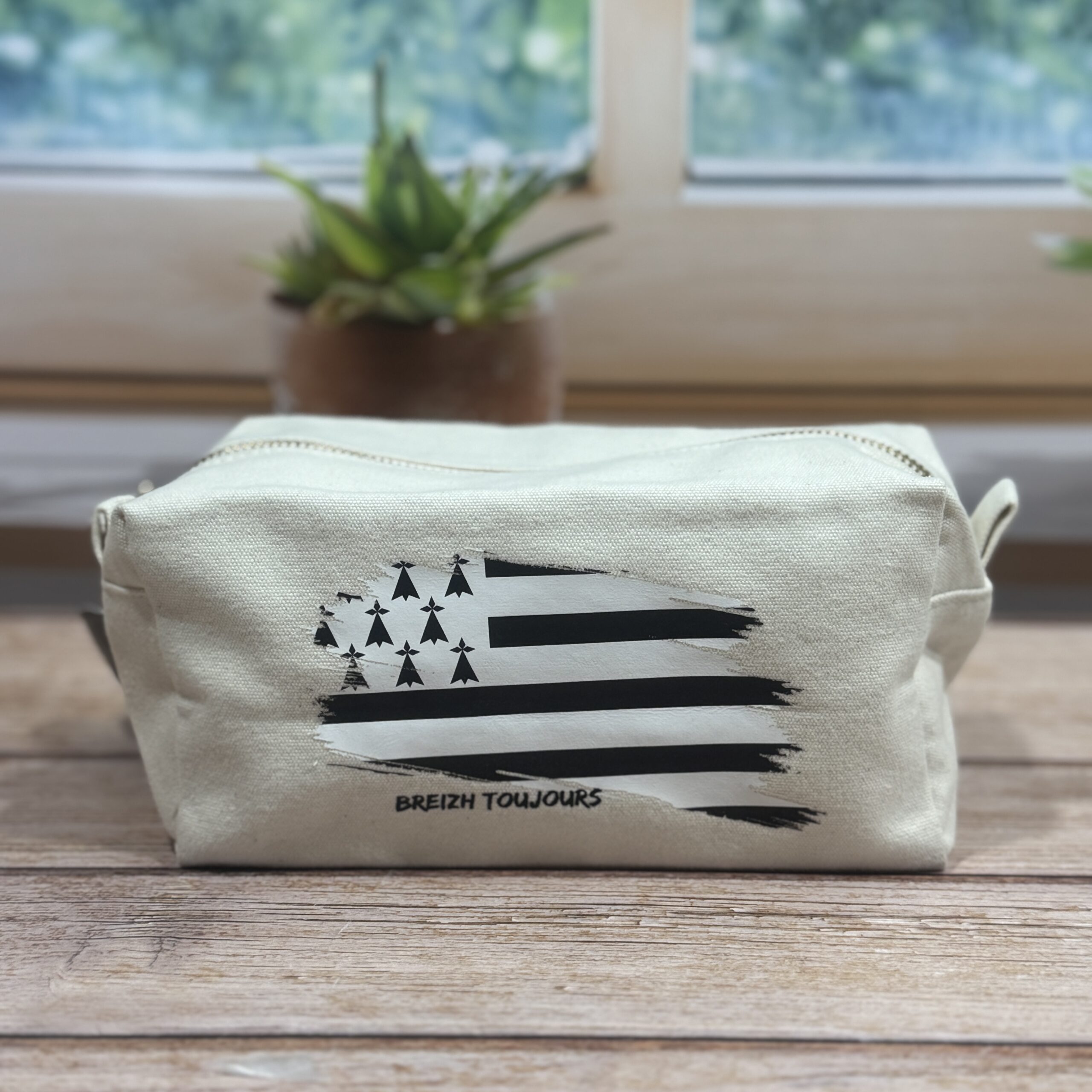 Trousse rectangulaire Gwen A Du - Les Scrapouz Trousse rectangulaire Gwen A Du - Les Scrapouz